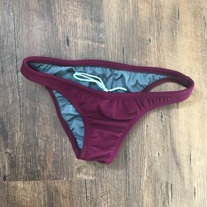 JOLYN// Brazil cut maroon bottom size L